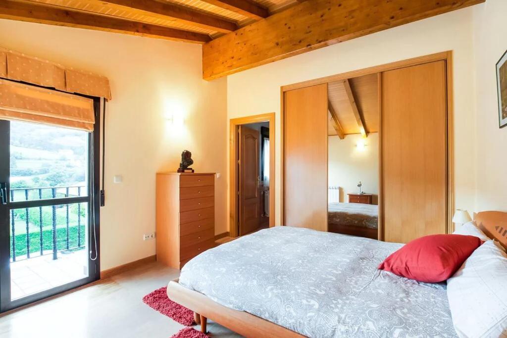 Magnifica Casa Con Jardin, Bbq E Hidromasaje Leitza (Navarre)